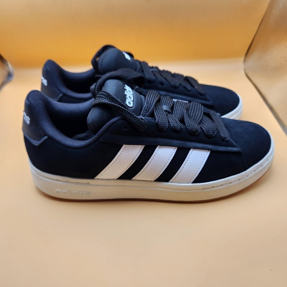 Adidas Cloudfoam Shoes Mens Size 9 Black White Low Top Casual Sneakers AJR0543 - Picture 5 of 8